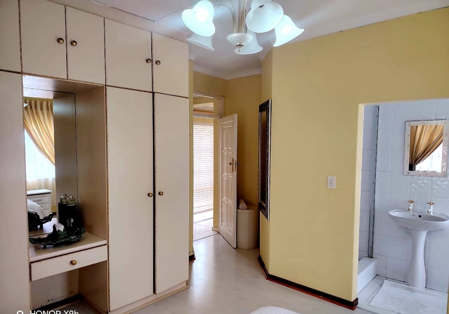 4 Bedroom Property for Sale in Vincent Heights Eastern Cape